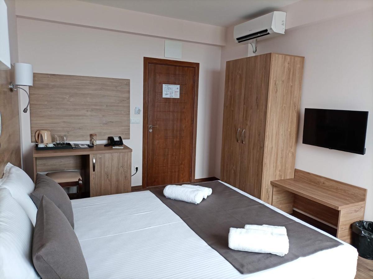 Vanilla, - Free Parking 3* Varna